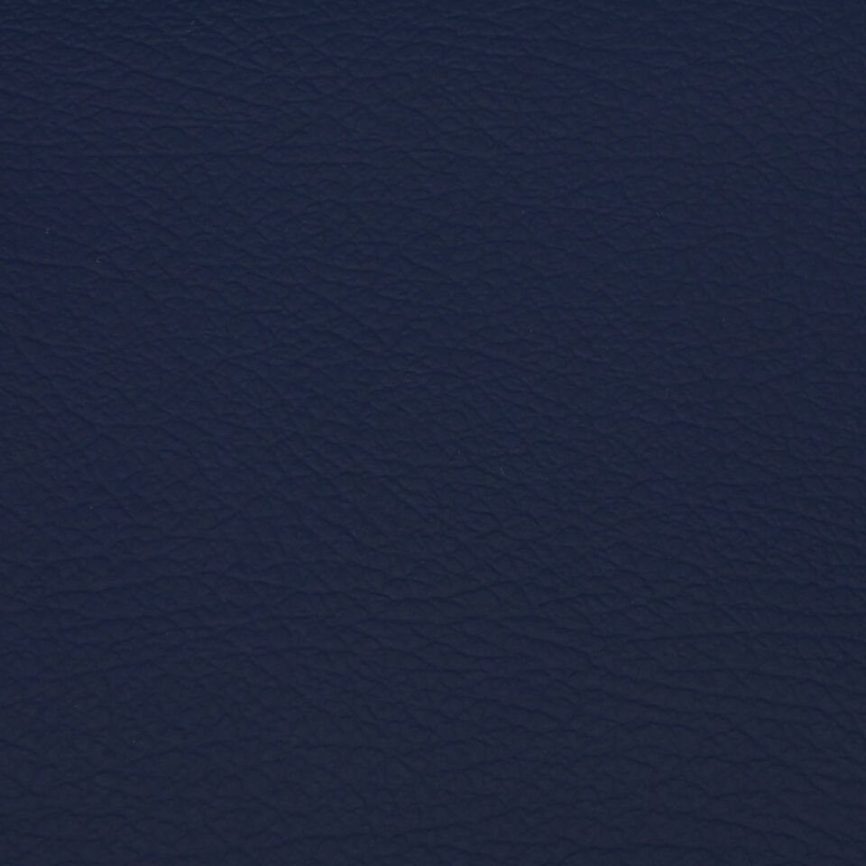 560