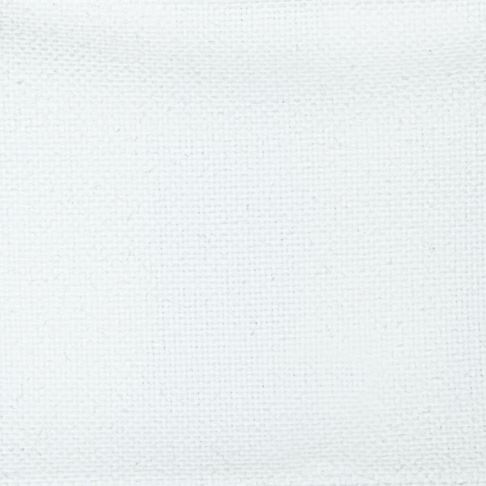 R23